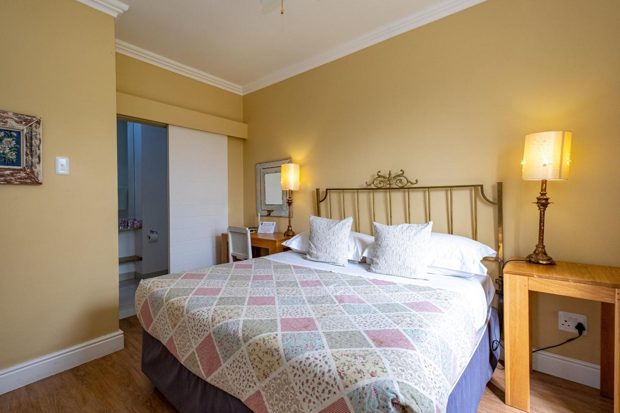 17Onwellington Apartments George Luaran gambar